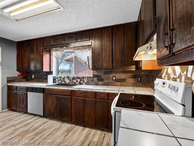 19345 State Highway 83, Howe, OK 74940