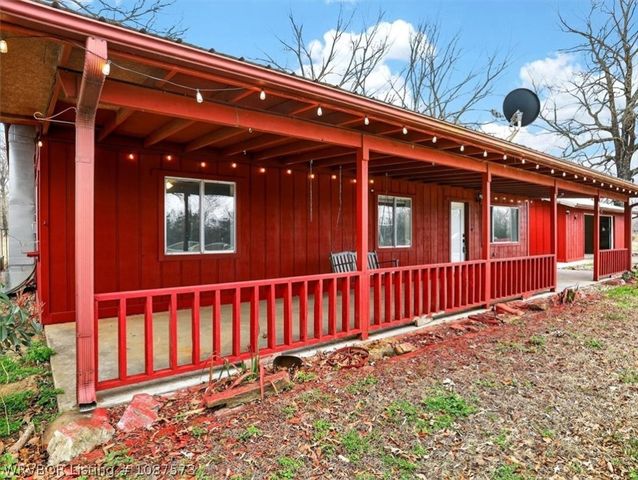 19345 State Highway 83, Howe, OK 74940