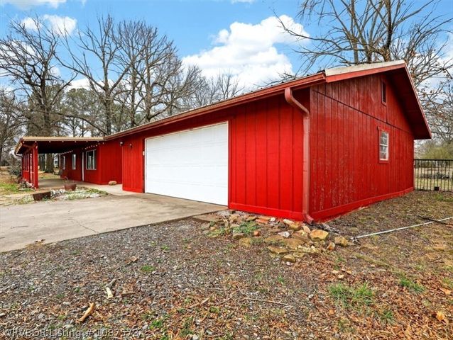 19345 State Highway 83, Howe, OK 74940