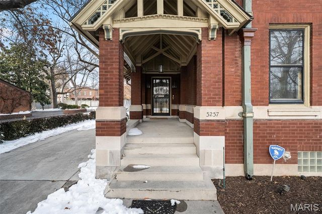 5257 Lindell Boulevard, St Louis, MO 63108