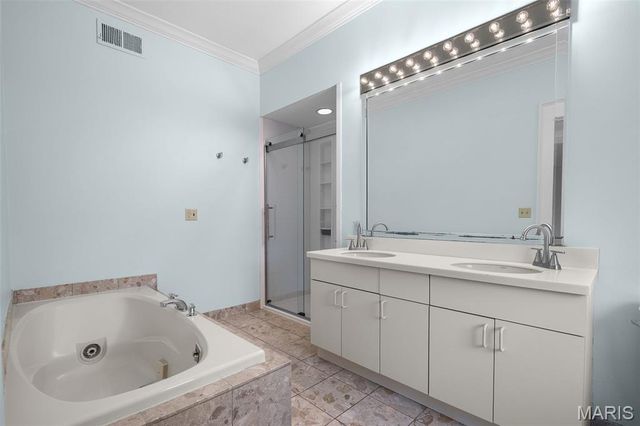 5257 Lindell Boulevard, St Louis, MO 63108