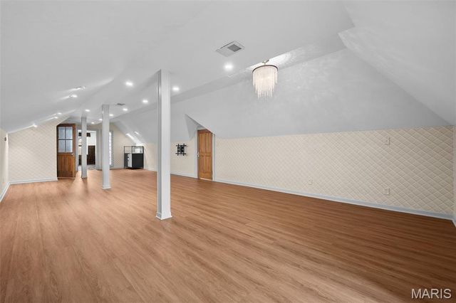 5257 Lindell Boulevard, St Louis, MO 63108