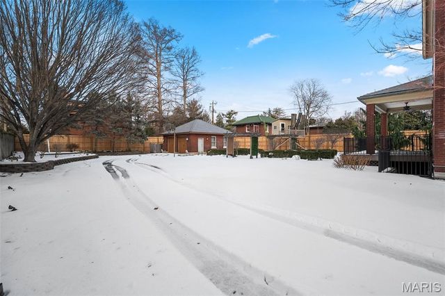 5257 Lindell Boulevard, St Louis, MO 63108