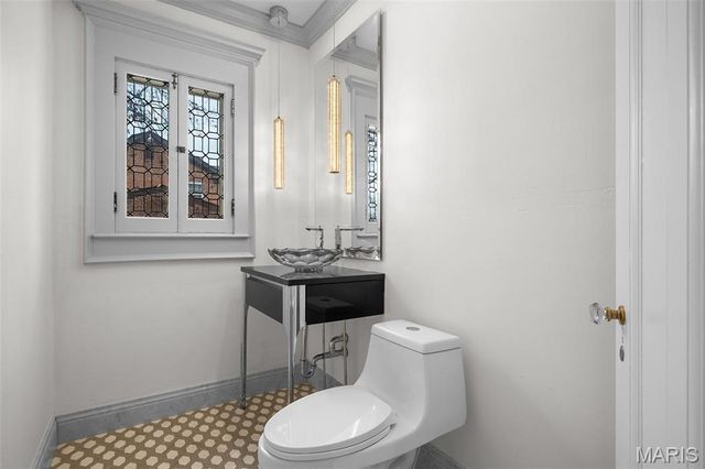 5257 Lindell Boulevard, St Louis, MO 63108