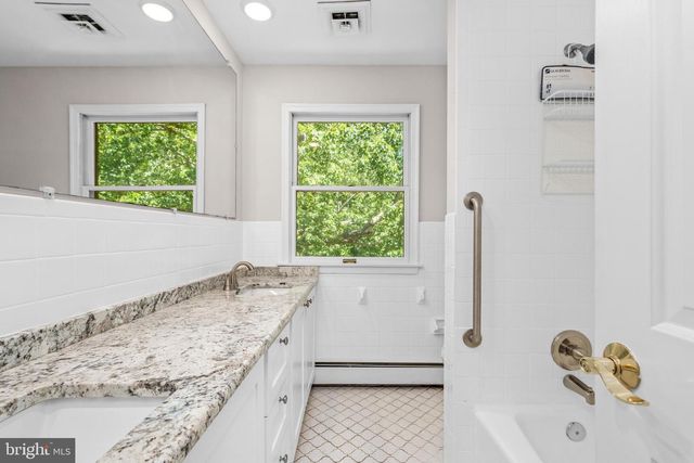 6510 HORSESHOE RD, Clinton, MD 20735