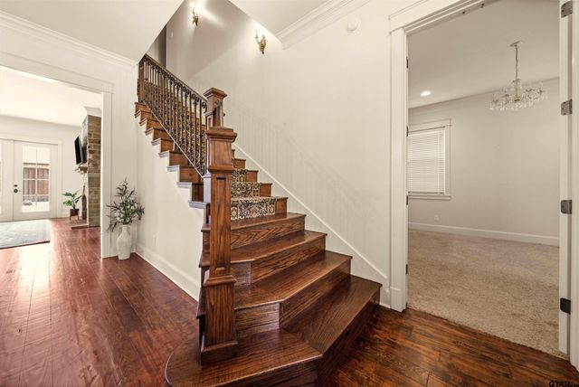 2305 Woodlands Dr., Tyler, TX 75703