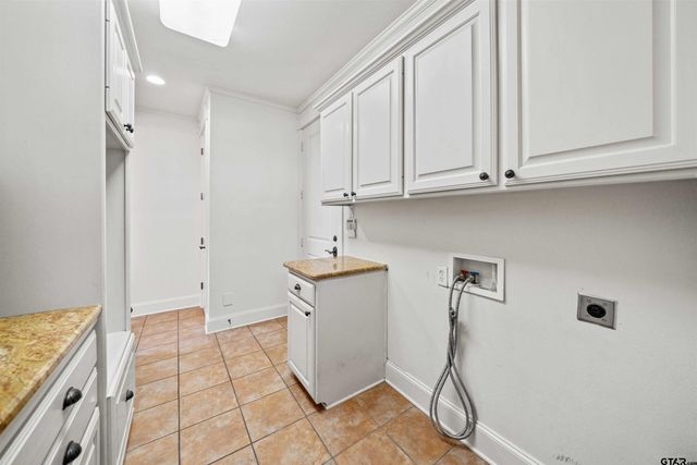 2305 Woodlands Dr., Tyler, TX 75703