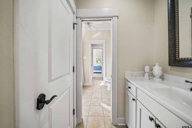 2305 Woodlands Dr., Tyler, TX 75703