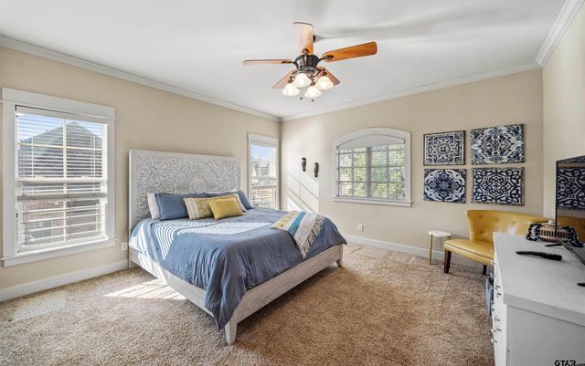 2305 Woodlands Dr., Tyler, TX 75703