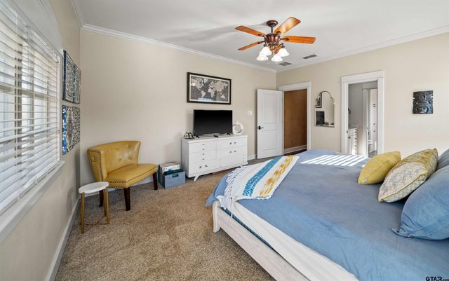 2305 Woodlands Dr., Tyler, TX 75703