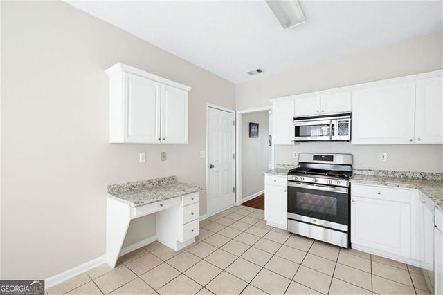 165 Farnworth Lane, Roswell, GA 30075