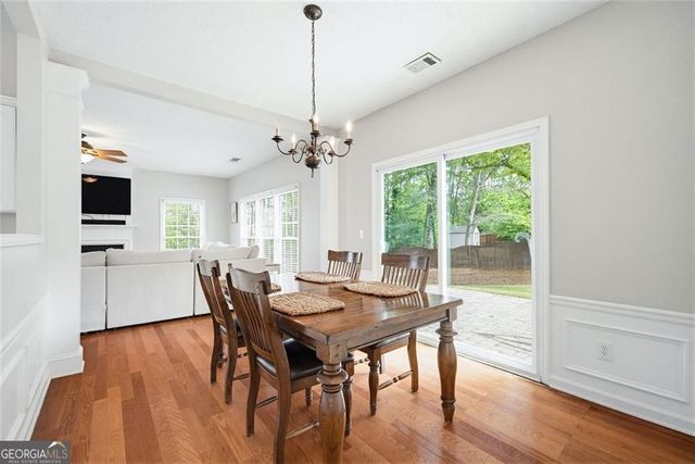 165 Farnworth Lane, Roswell, GA 30075