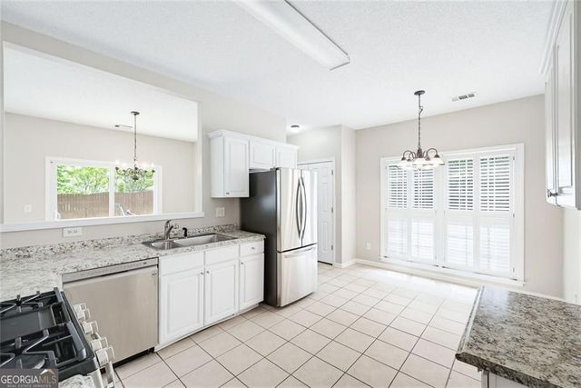 165 Farnworth Lane, Roswell, GA 30075