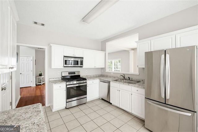 165 Farnworth Lane, Roswell, GA 30075