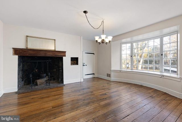 547 CONCORD RD, Glen Mills, PA 19342