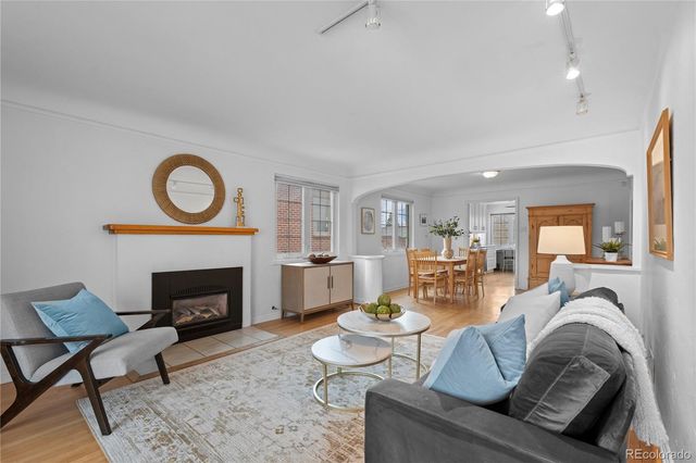 1121 Hudson Street, Denver, CO 80220