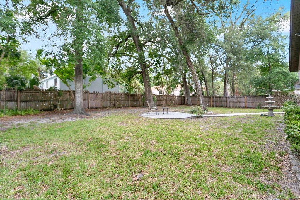 Image 25 of property listing at 5458 AEOLUS WAY, Orlando, FL 32808