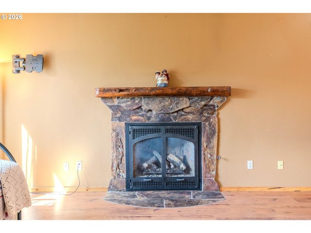 481 Se 43RD Cir, Troutdale, OR 97060