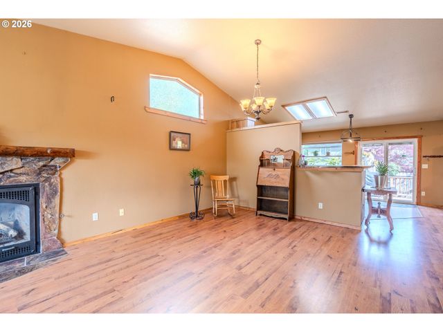 481 Se 43RD Cir, Troutdale, OR 97060