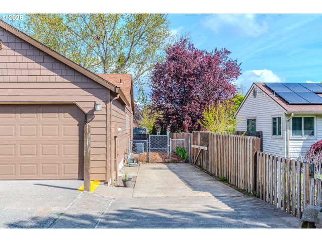 481 Se 43RD Cir, Troutdale, OR 97060