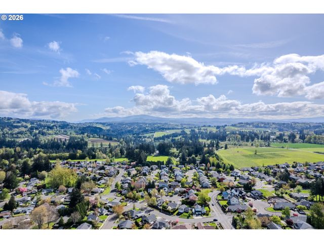 481 Se 43RD Cir, Troutdale, OR 97060