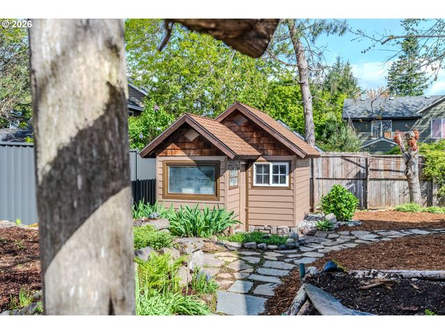 481 Se 43RD Cir, Troutdale, OR 97060