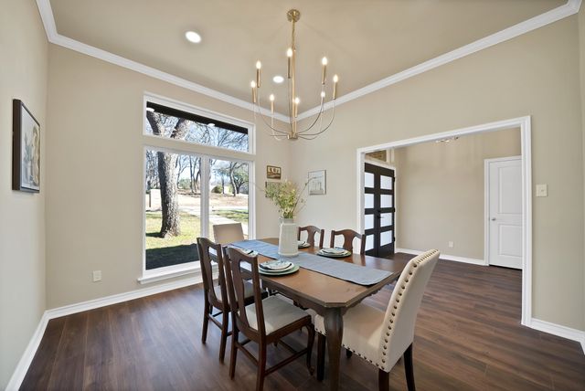 2814 Marquis Circle E, Arlington, TX 76016