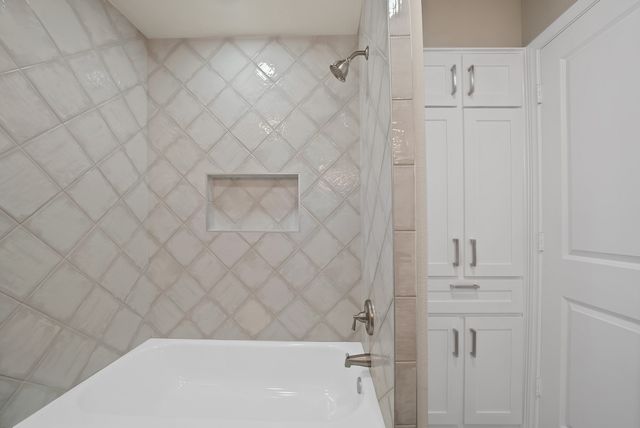 2814 Marquis Circle E, Arlington, TX 76016