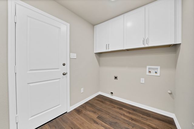 2814 Marquis Circle E, Arlington, TX 76016