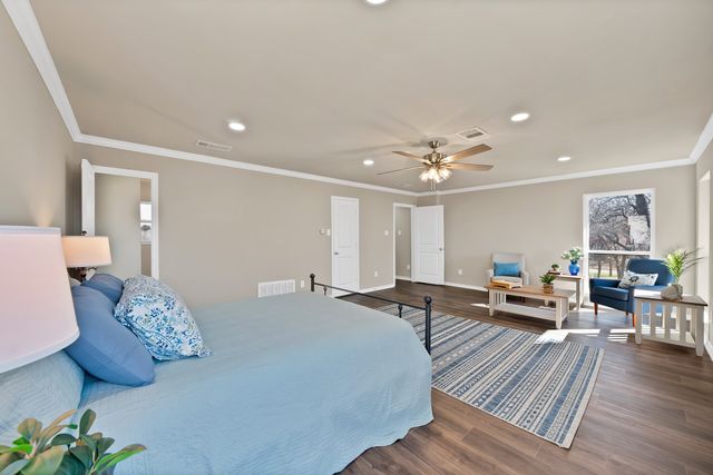 2814 Marquis Circle E, Arlington, TX 76016