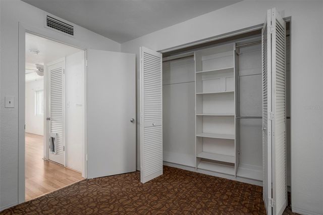 5912 5TH AVENUE N E12, St Petersburg, FL 33710