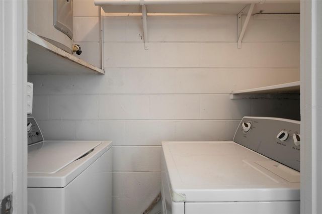 5912 5TH AVENUE N E12, St Petersburg, FL 33710