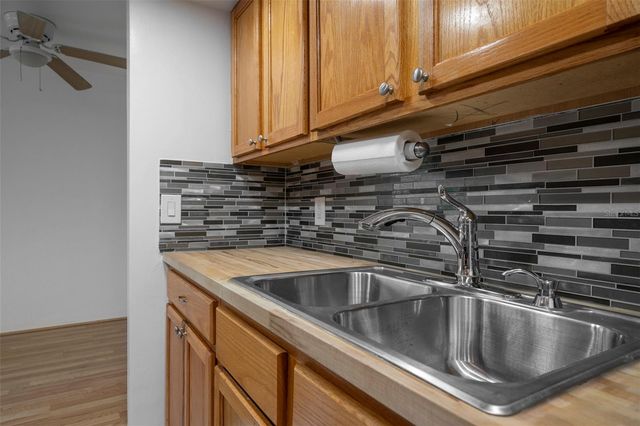 5912 5TH AVENUE N E12, St Petersburg, FL 33710