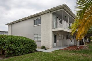 5912 5TH AVENUE N E12, St Petersburg, FL 33710