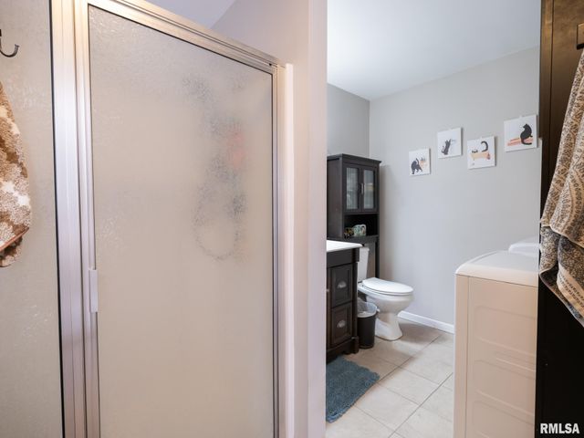 820 W SHENANDOAH Drive, Peoria, IL 61614