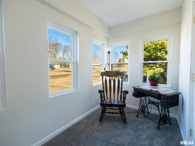 820 W SHENANDOAH Drive, Peoria, IL 61614