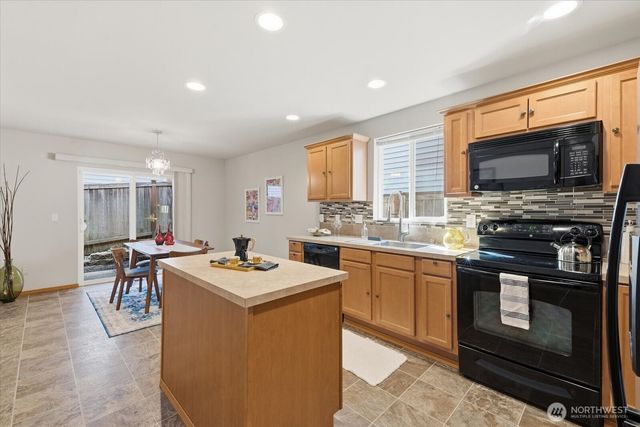 2522 155TH Street SW, Lynnwood, WA 98087