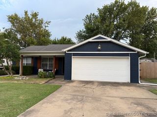 1405 Paradise Parkway, Claremore, OK 74017