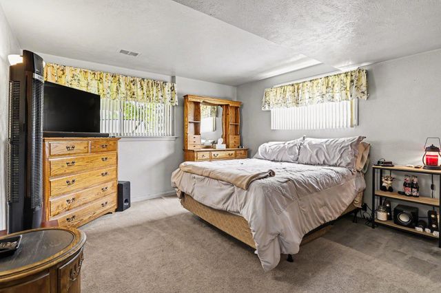 58418 Hilly Lane, Elkhart, IN 46517