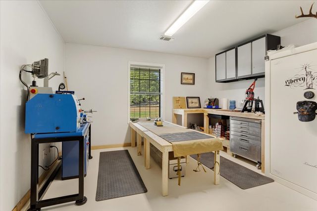 2898 County Road 4720, Leonard, TX 75452