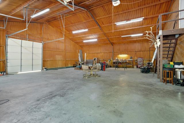 2898 County Road 4720, Leonard, TX 75452