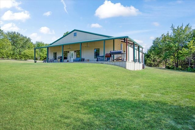 2898 County Road 4720, Leonard, TX 75452