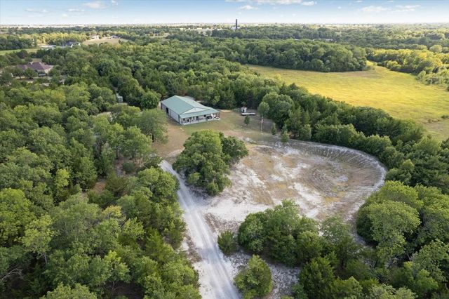 2898 County Road 4720, Leonard, TX 75452
