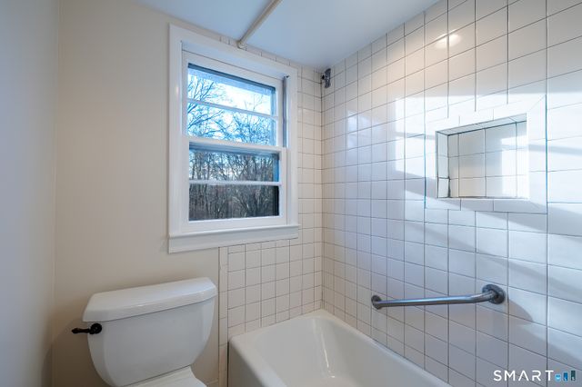 1 Long Wall Road, Redding, CT 06896