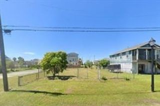 1011 63rd Street, Galveston, TX 77551