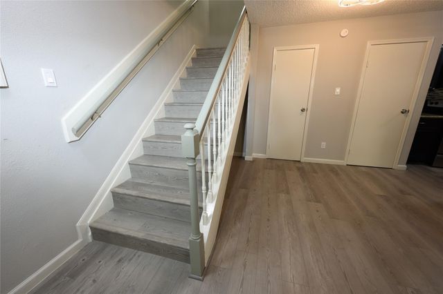 11201 Lynbrook Drive 3703, Houston, TX 77042