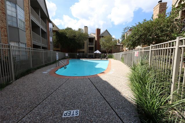 11201 Lynbrook Drive 3703, Houston, TX 77042