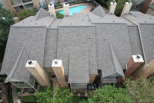 11201 Lynbrook Drive 3703, Houston, TX 77042