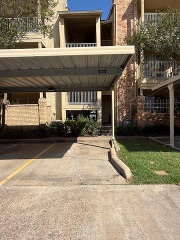 11201 Lynbrook Drive 3703, Houston, TX 77042