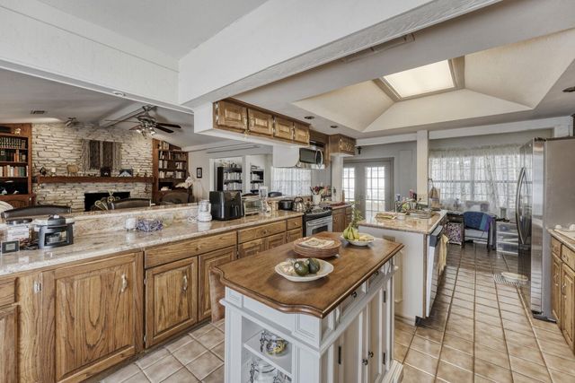 102 Lei CT, Bastrop, TX 78602